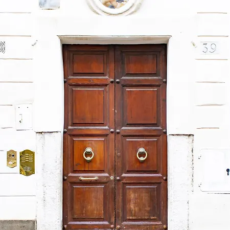 Casa Pietra 게스트하우스 4*