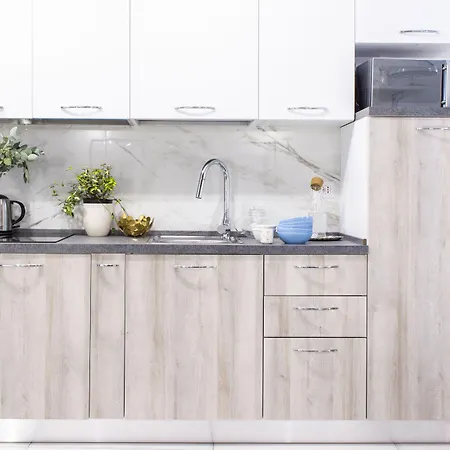 Casa Pietra 게스트하우스 4*